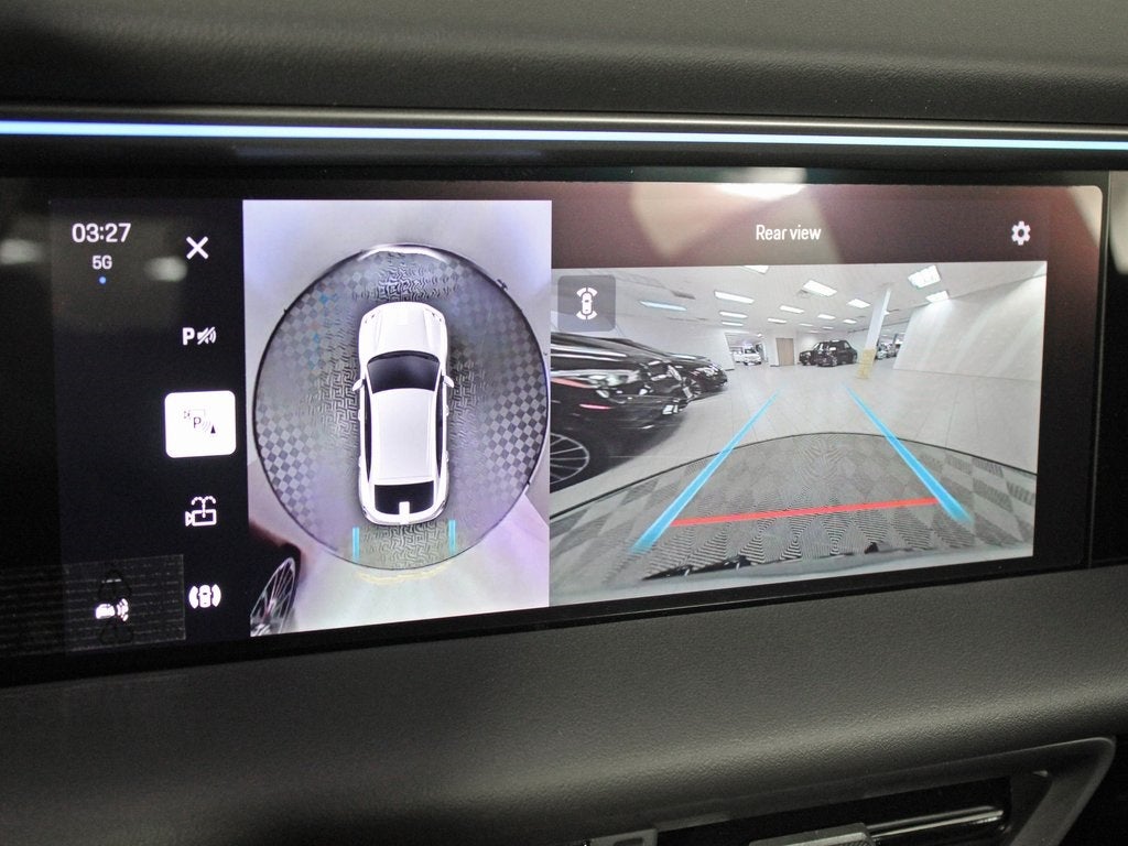 2025 Porsche Macan Electric Base