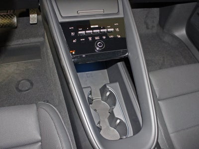 2025 Porsche Macan Electric Base