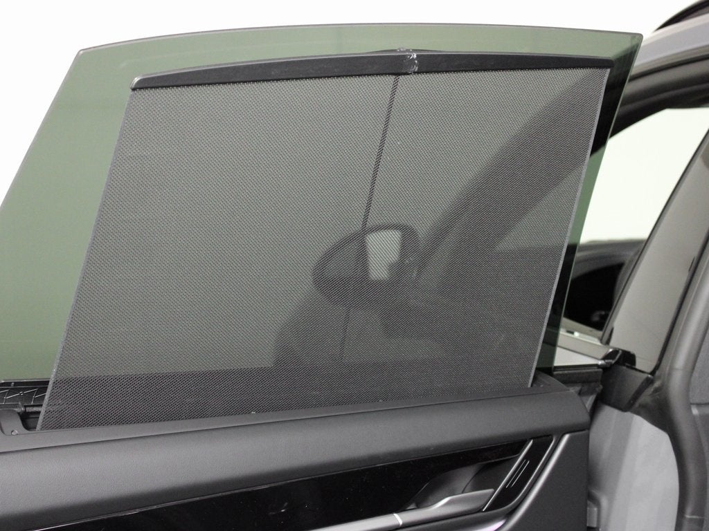 2025 Porsche Macan Electric Base