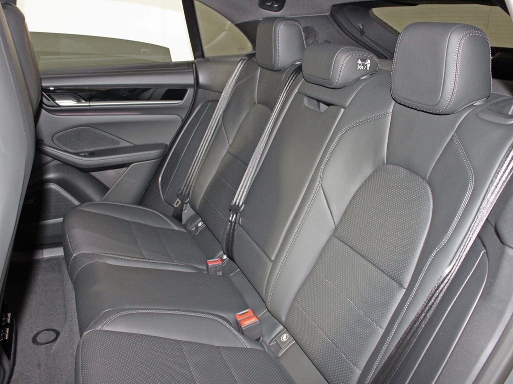 2025 Porsche Macan Electric Base