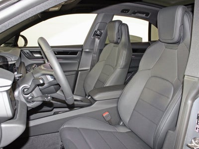 2025 Porsche Macan Electric Base