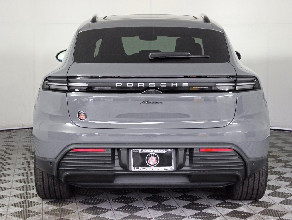 2025 Porsche Macan Electric Base