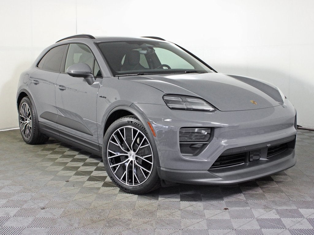 2025 Porsche Macan Electric Base