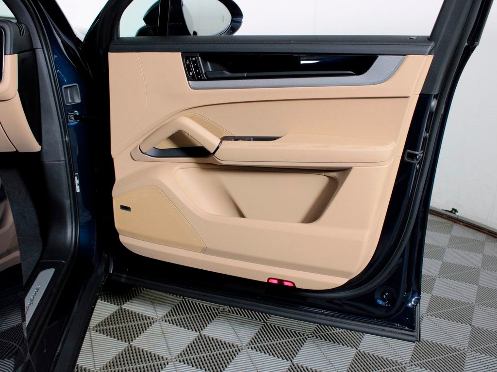 2026 Porsche Cayenne E-Hybrid