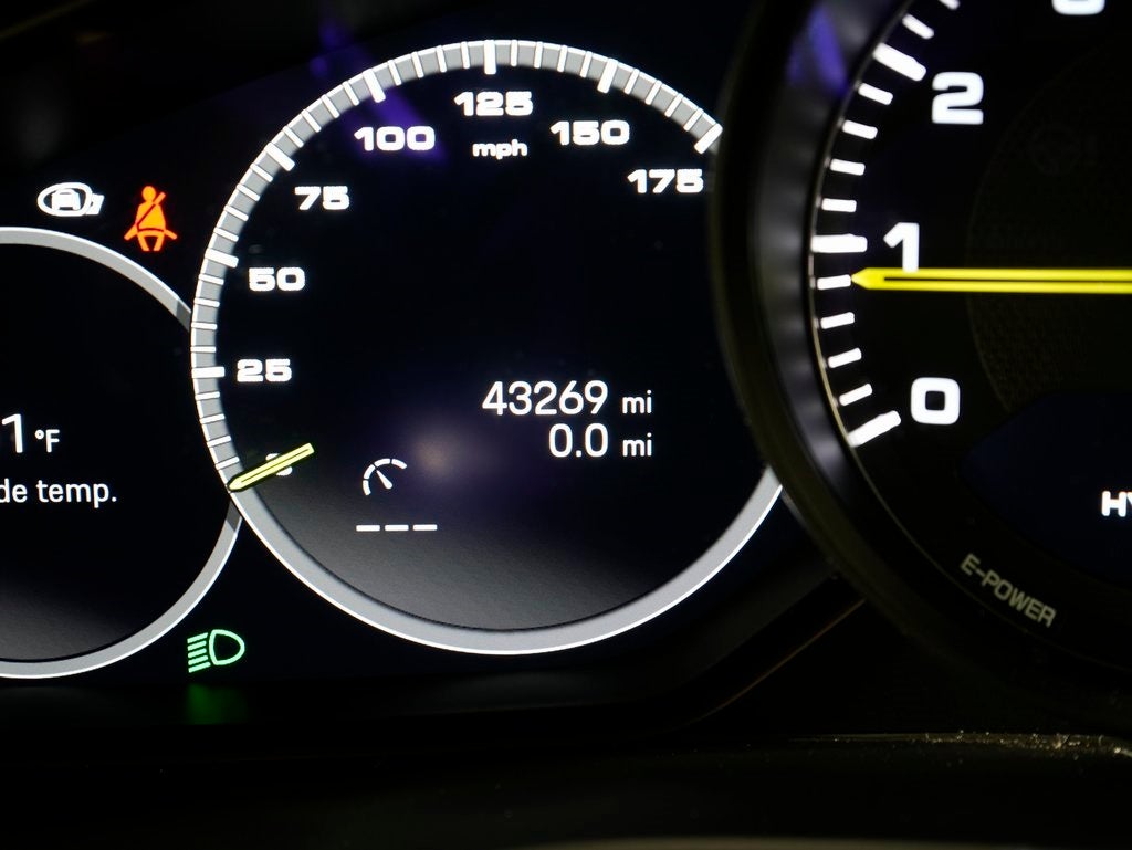 2022 Porsche Cayenne Platinum Edition Cayenne E-Hybrid