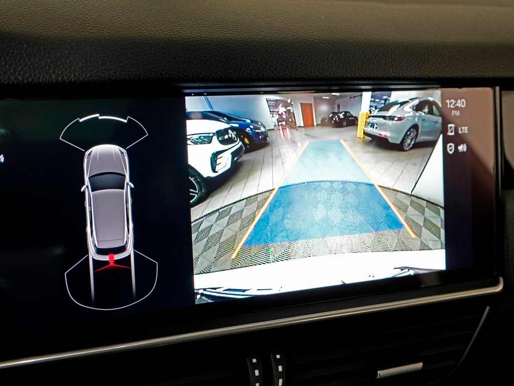 2022 Porsche Cayenne Platinum Edition Cayenne E-Hybrid