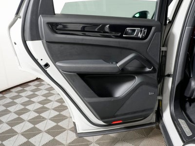 2022 Porsche Cayenne Cayenne E-Hybrid