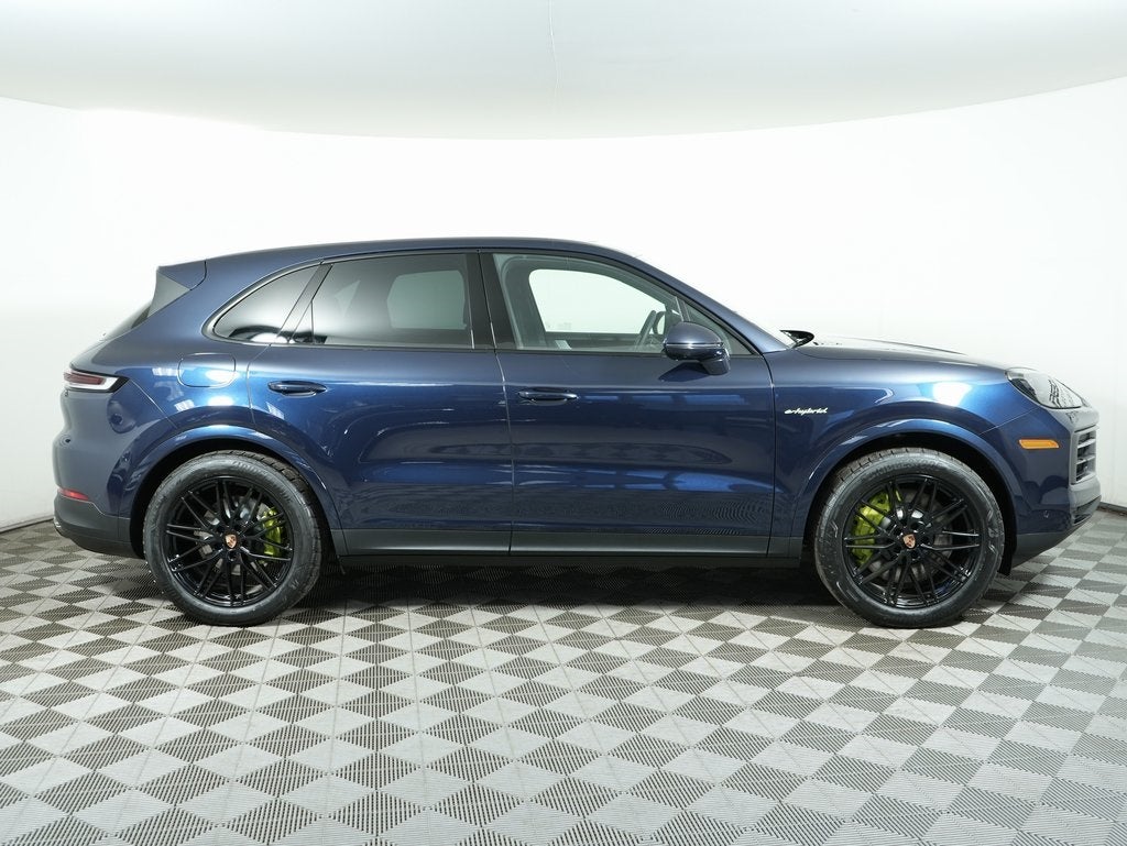2026 Porsche Cayenne Base