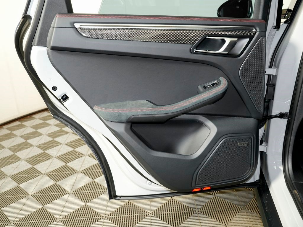 2026 Porsche Macan GTS