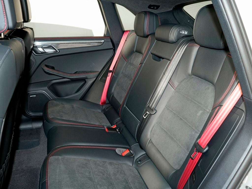 2026 Porsche Macan GTS