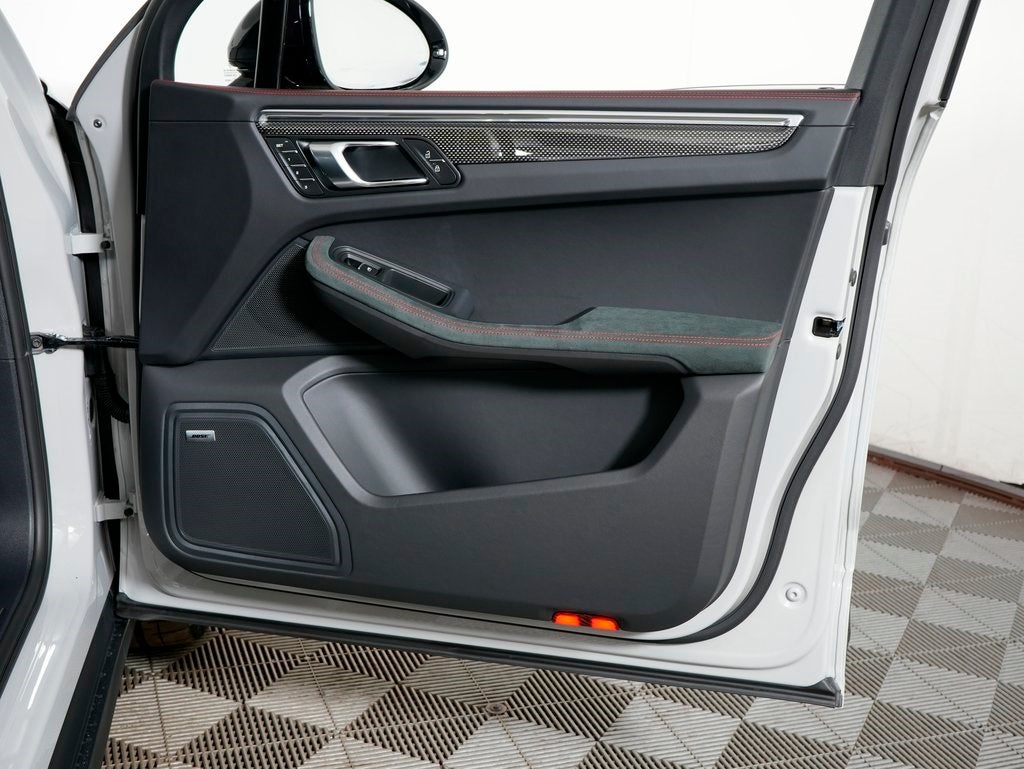 2026 Porsche Macan GTS