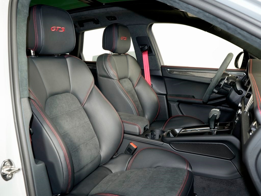 2026 Porsche Macan GTS