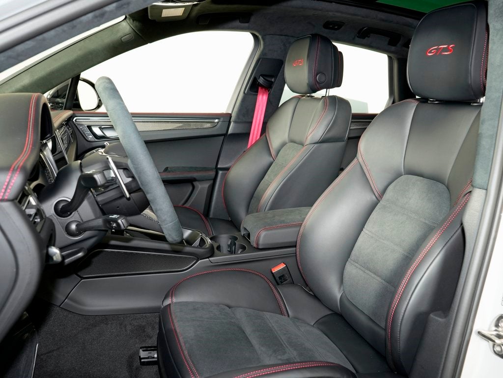 2026 Porsche Macan GTS