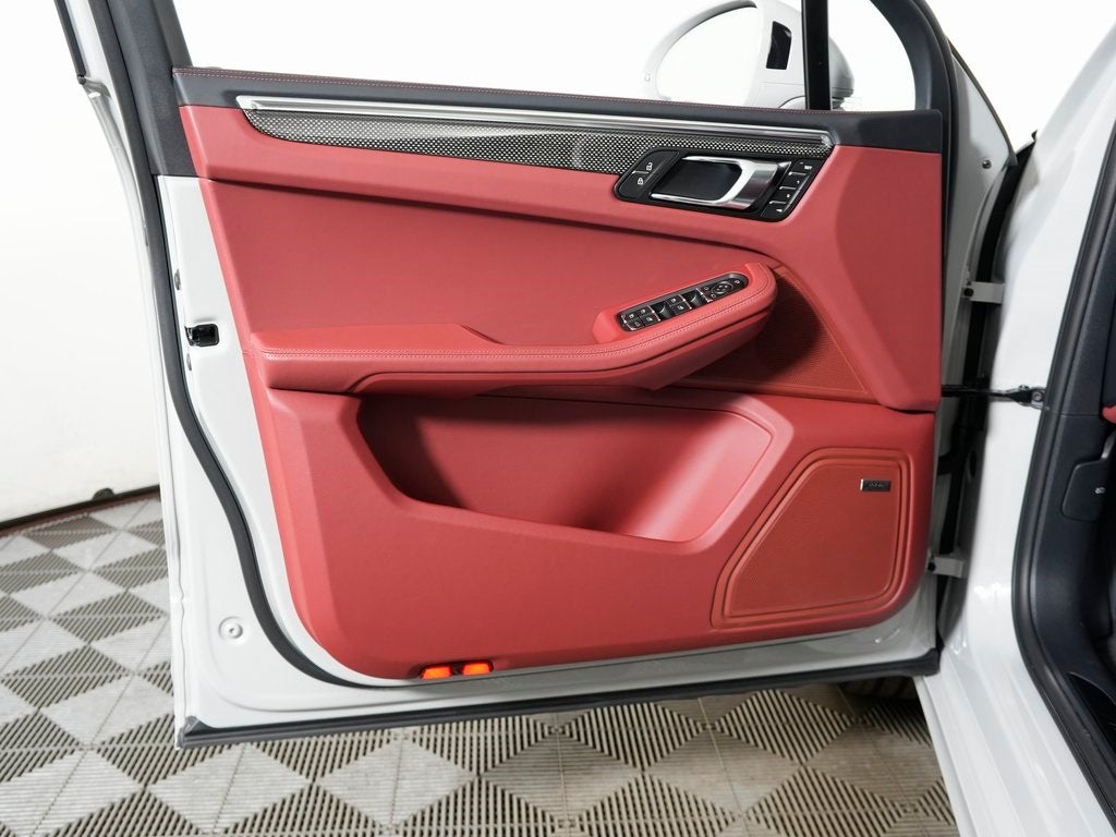 2026 Porsche Macan GTS