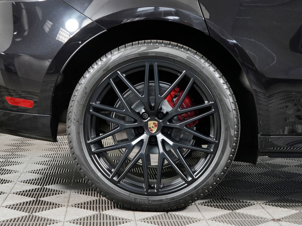 2024 Porsche Macan GTS