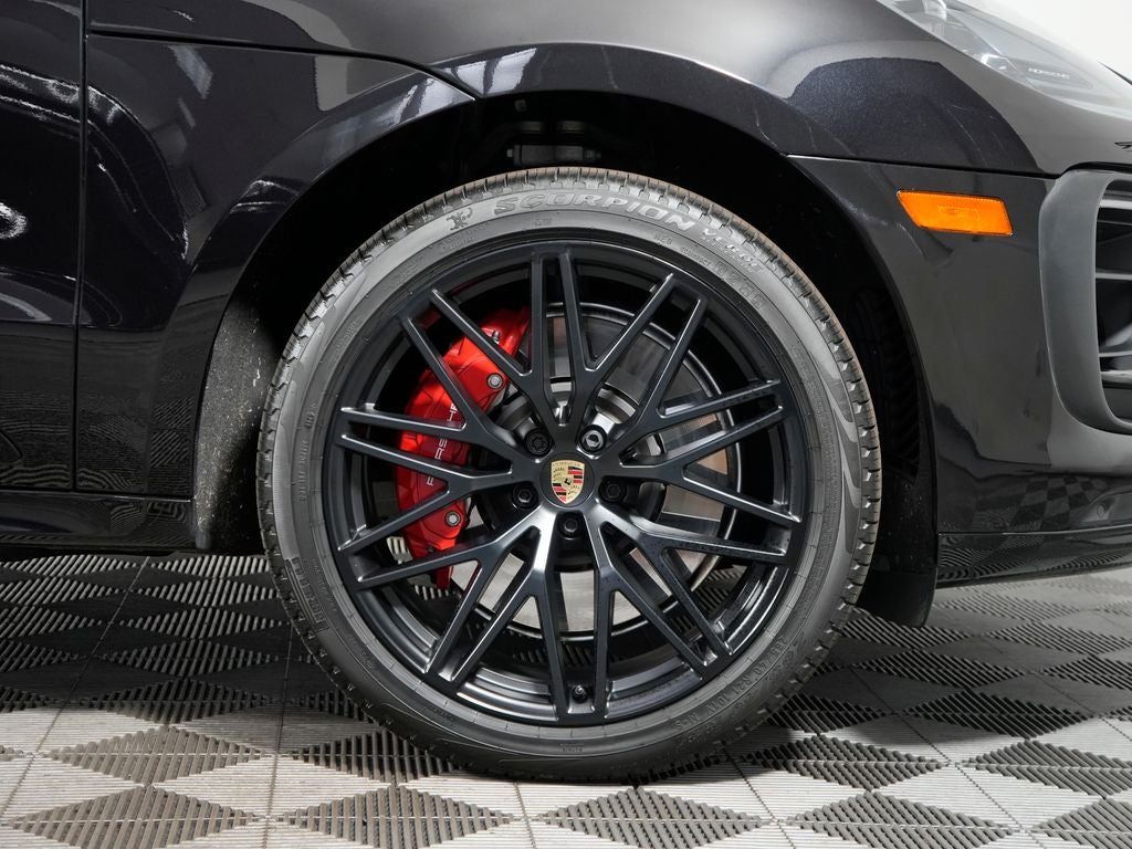 2024 Porsche Macan GTS