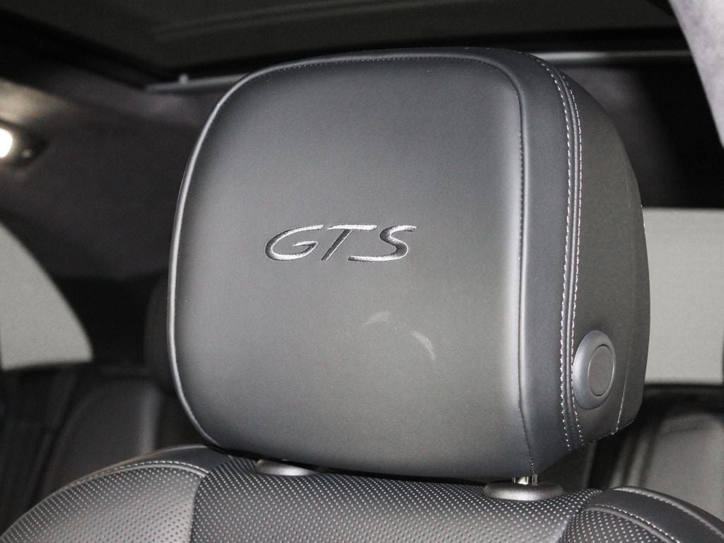 2026 Porsche Macan GTS