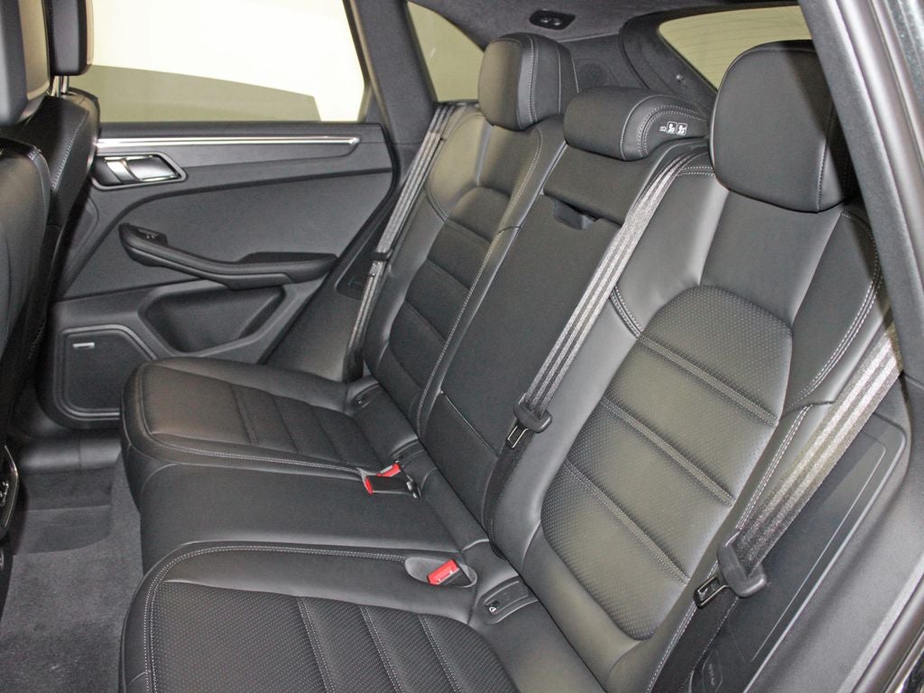 2026 Porsche Macan GTS