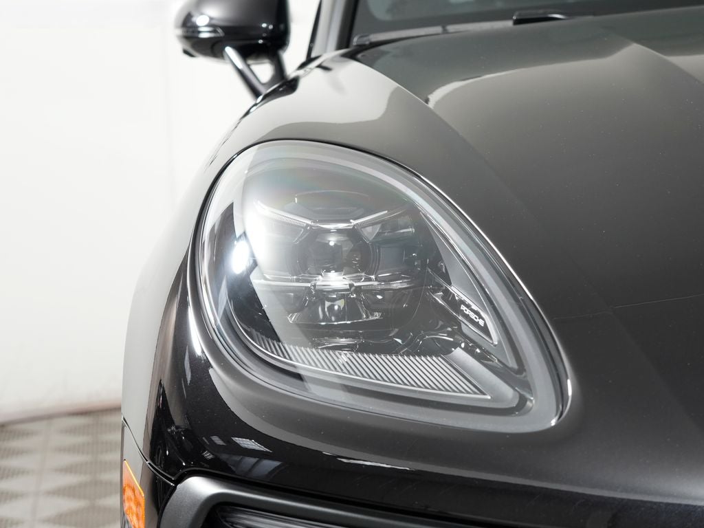 2026 Porsche Macan S