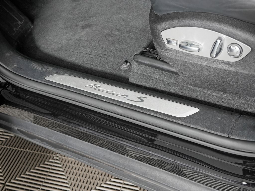 2024 Porsche Macan S