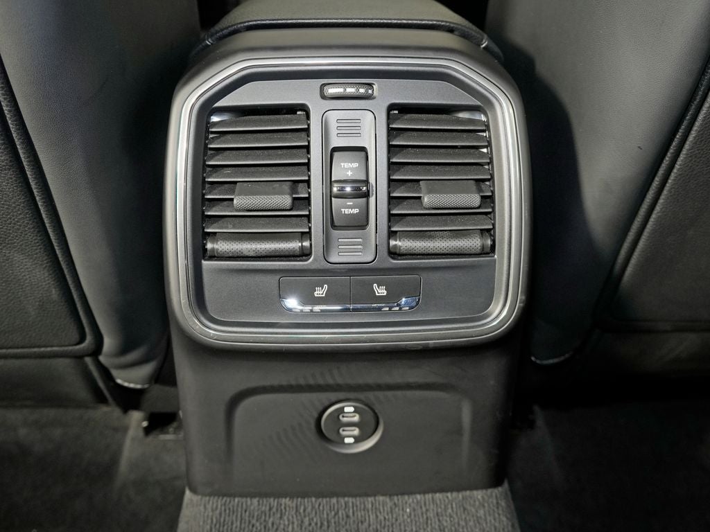 2024 Porsche Macan S