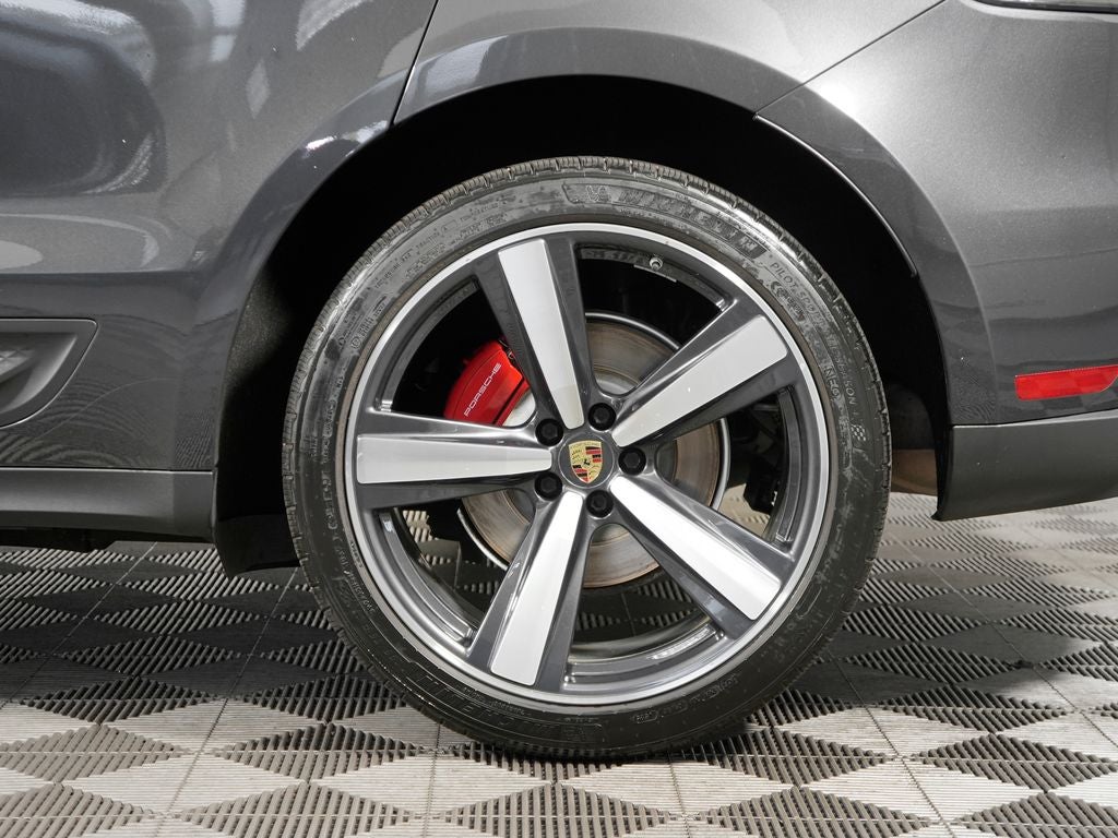 2023 Porsche Macan S
