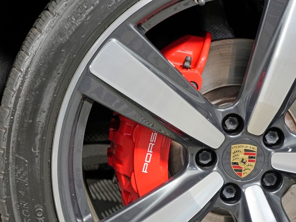 2023 Porsche Macan S