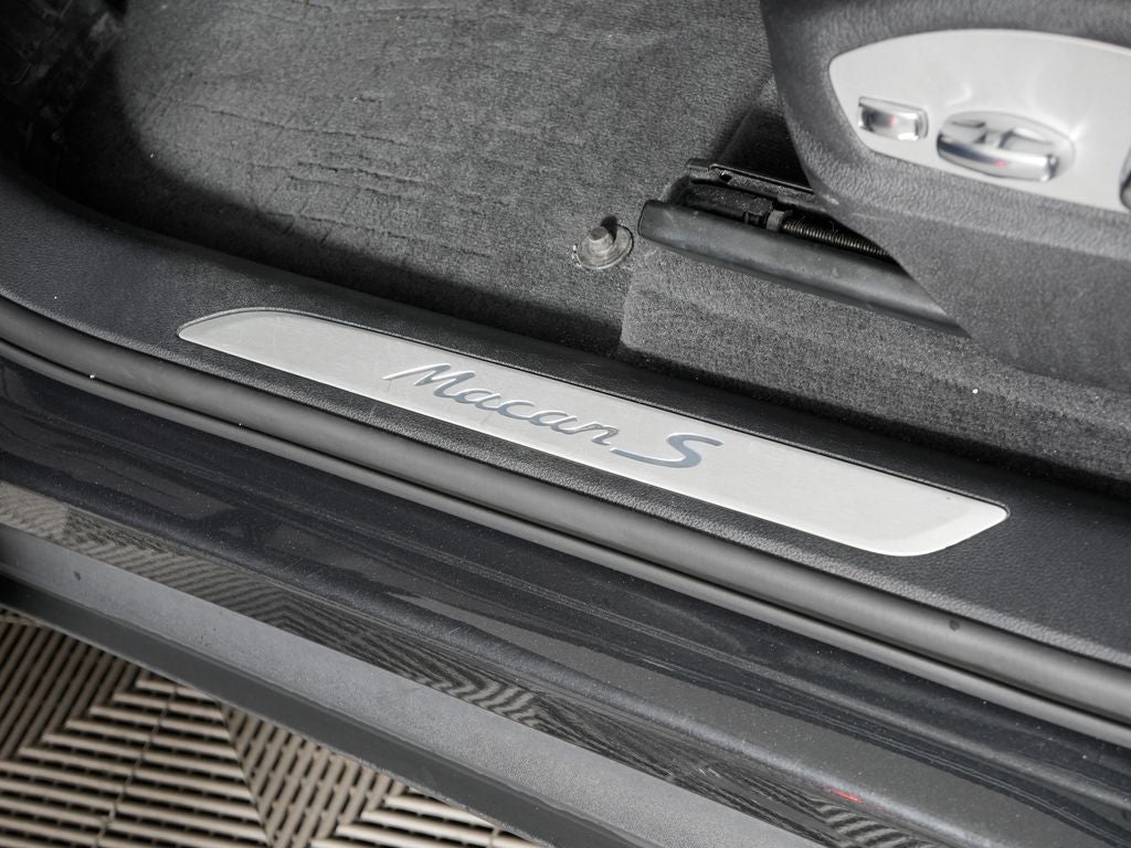 2023 Porsche Macan S