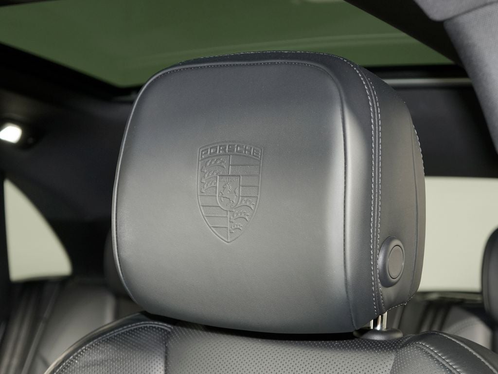 2023 Porsche Macan S