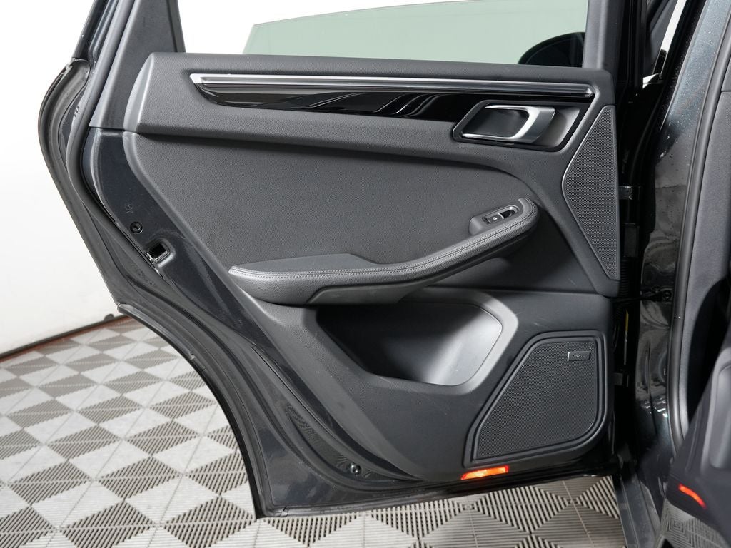 2023 Porsche Macan S