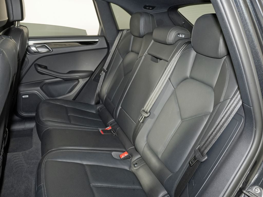 2023 Porsche Macan S