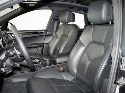 2023 Porsche Macan S
