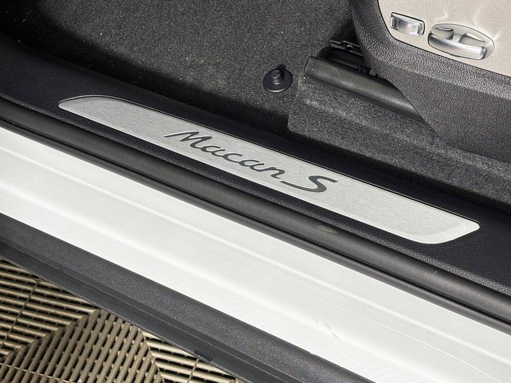 2026 Porsche Macan S