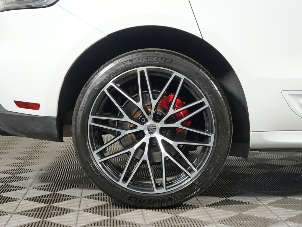 2023 Porsche Macan S