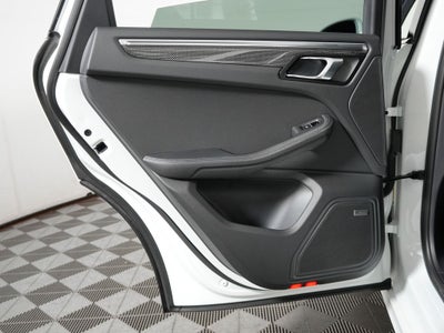 2023 Porsche Macan S