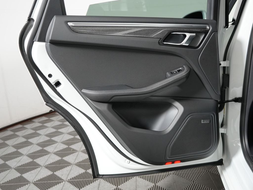 2023 Porsche Macan S