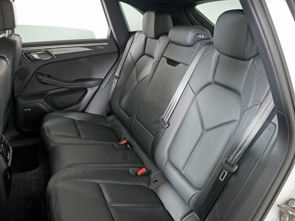 2023 Porsche Macan S