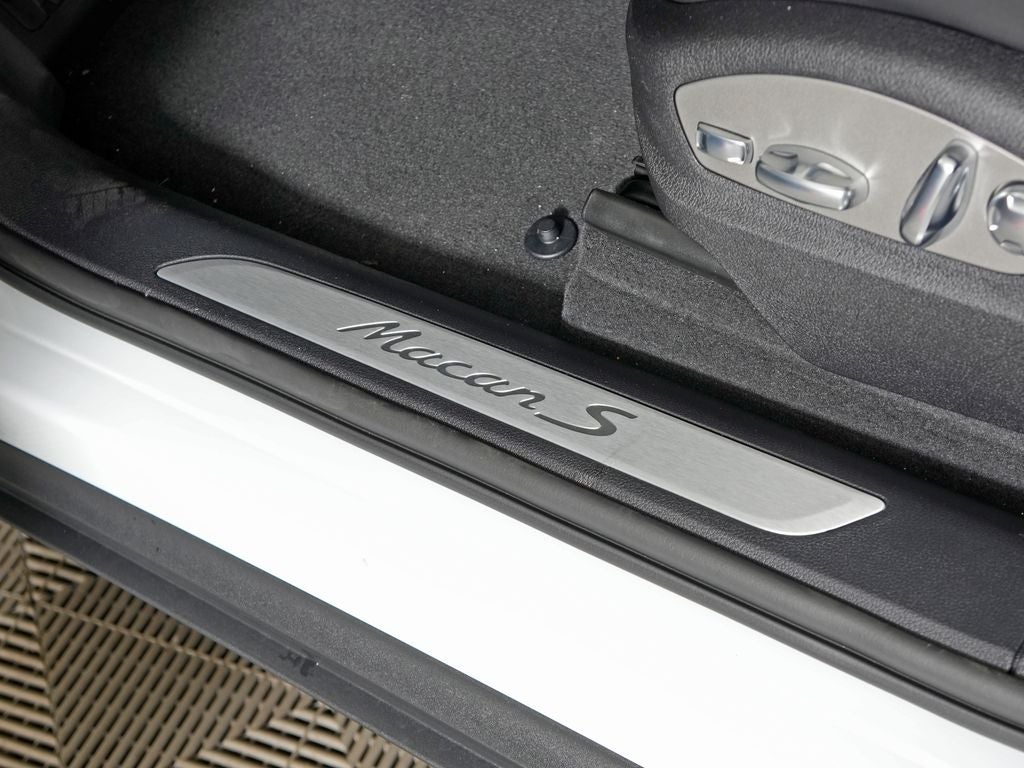2026 Porsche Macan S