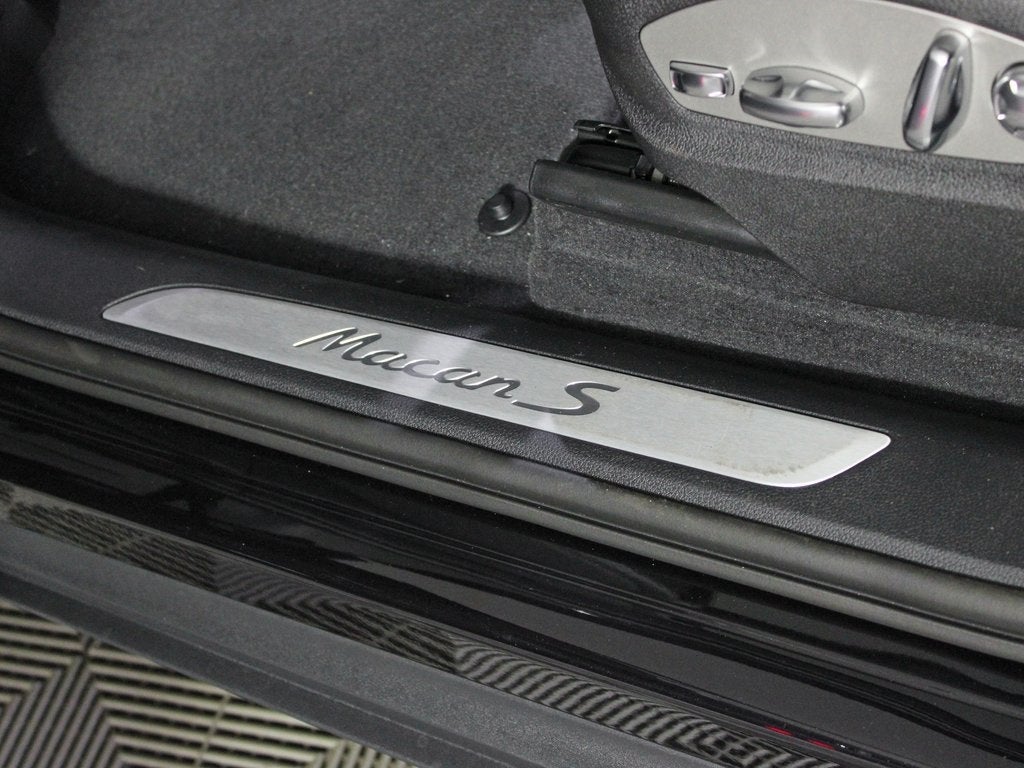 2026 Porsche Macan S