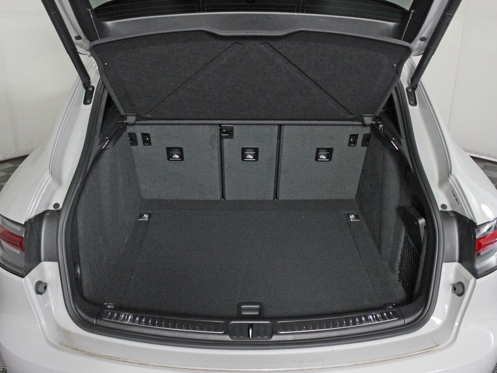 2025 Porsche Macan S