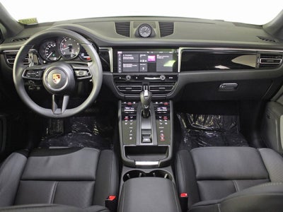 2025 Porsche Macan S