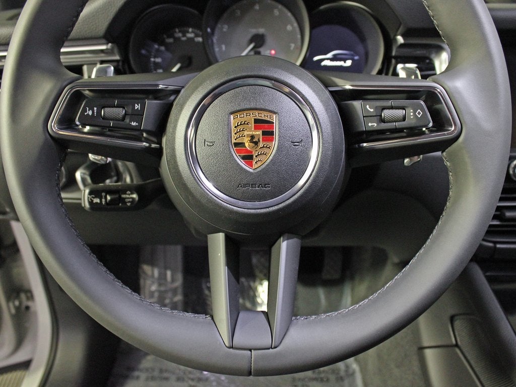 2025 Porsche Macan S