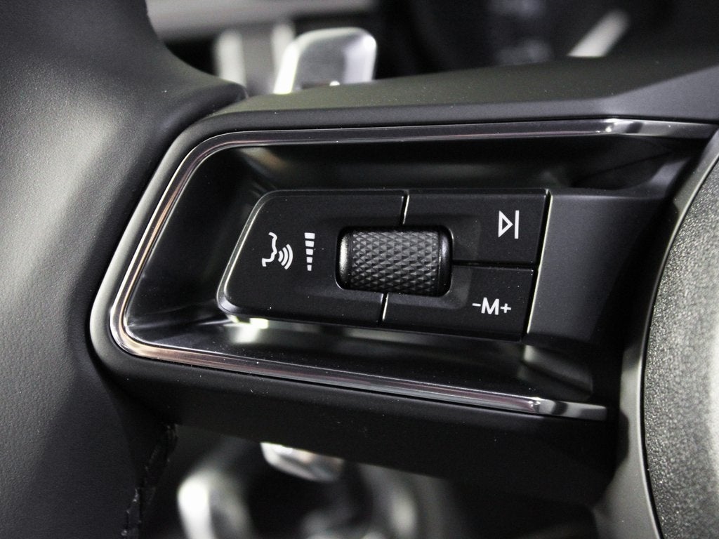 2025 Porsche Macan S