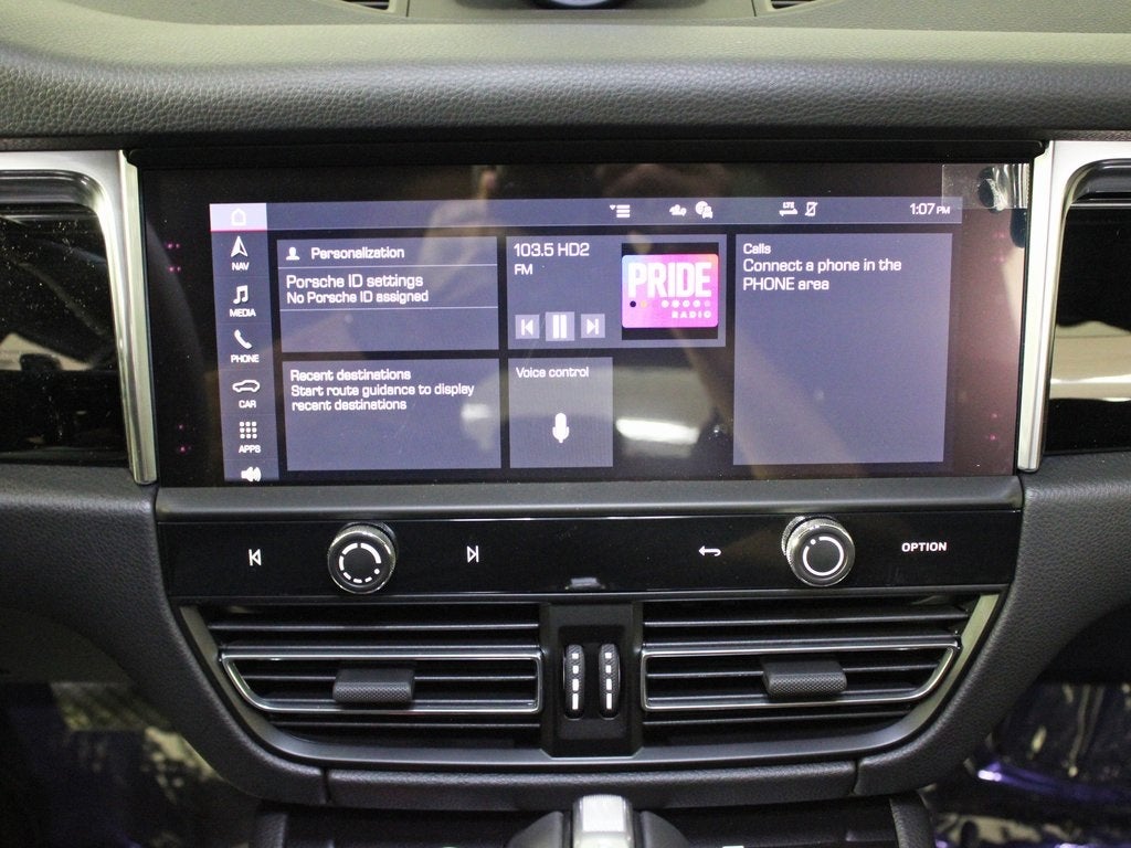 2025 Porsche Macan S