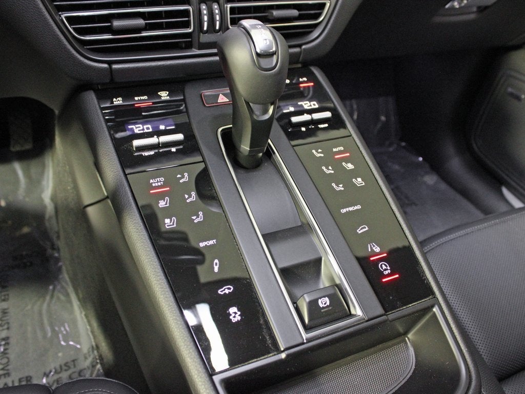 2025 Porsche Macan S