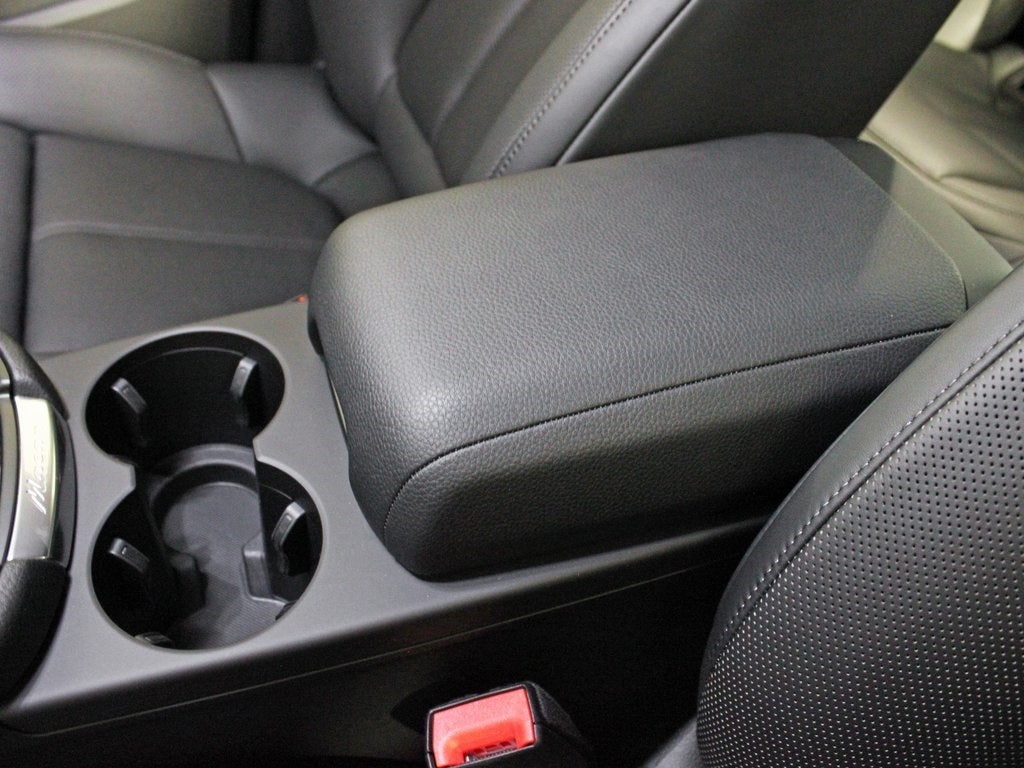 2025 Porsche Macan S