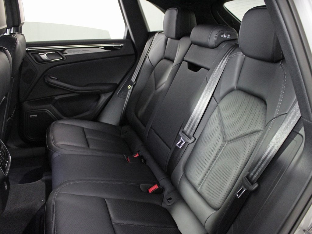 2025 Porsche Macan S