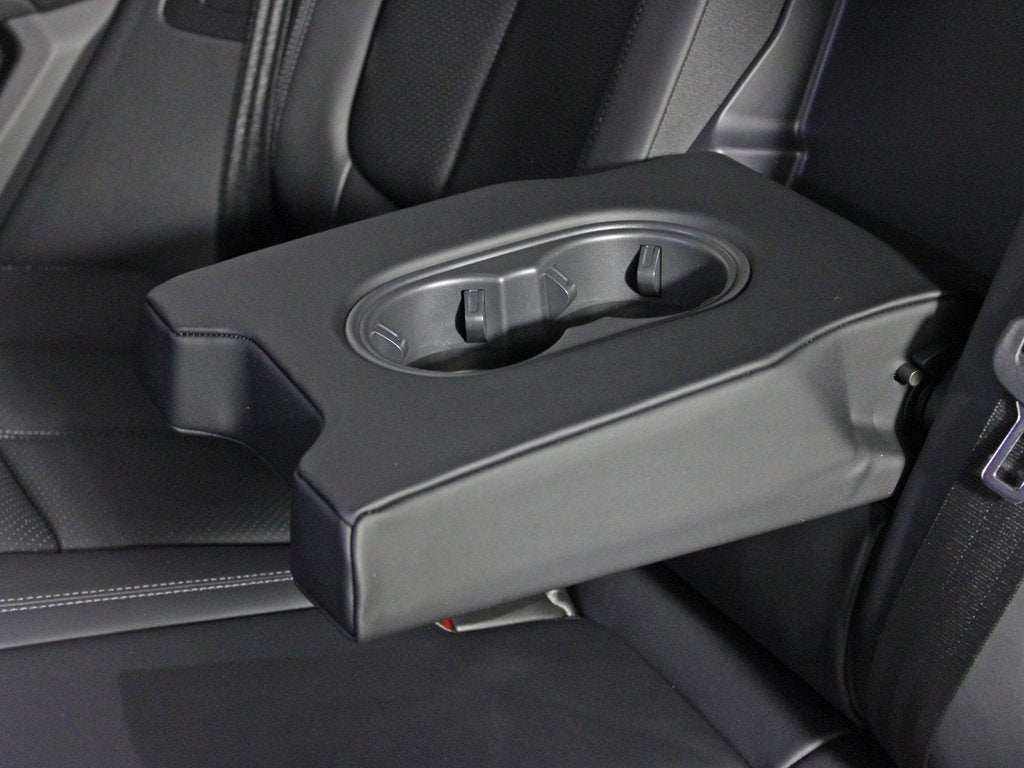 2025 Porsche Macan S