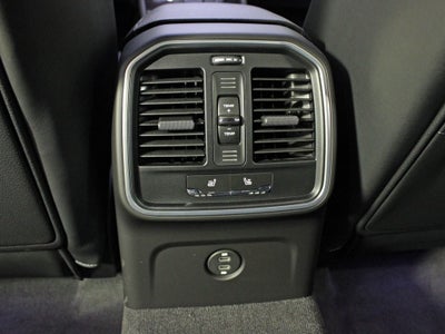 2025 Porsche Macan S