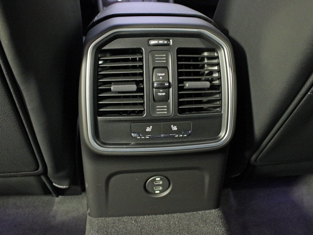 2025 Porsche Macan S